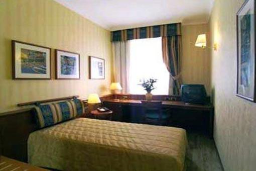 фото отеля Jolly Aretusa Palace Hotel