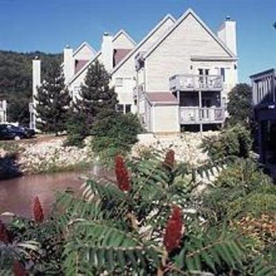 фото отеля Mountain Springs Resort and Conference Centre