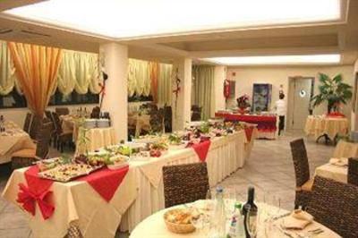фото отеля Hotel Nedy Massa