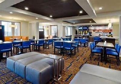 фото отеля Courtyard Hotel Saint Louis Airport Bridgeton
