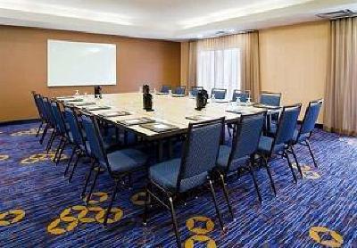 фото отеля Courtyard Hotel Saint Louis Airport Bridgeton