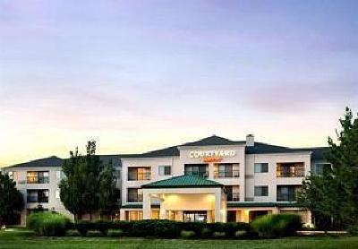 фото отеля Courtyard Hotel Saint Louis Airport Bridgeton