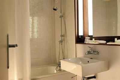 фото отеля Campanile Hotel Brie-Comte-Robert