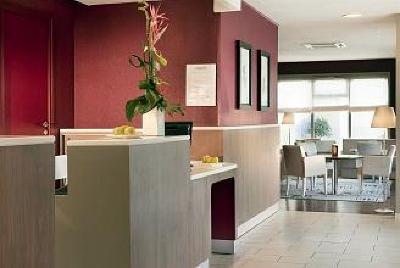 фото отеля Campanile Hotel Brie-Comte-Robert