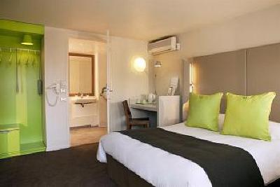 фото отеля Campanile Hotel Brie-Comte-Robert
