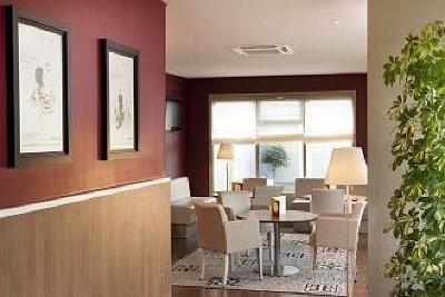 фото отеля Campanile Hotel Brie-Comte-Robert