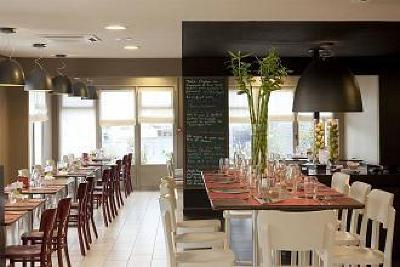 фото отеля Campanile Hotel Brie-Comte-Robert