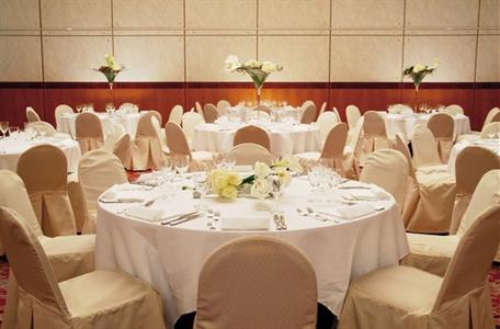фото отеля Crowne Plaza Hotel Geneva