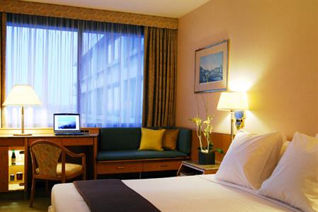 фото отеля Crowne Plaza Hotel Geneva