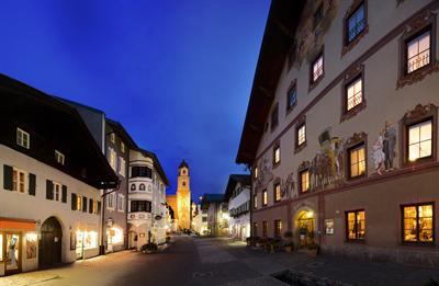 фото отеля Post Hotel Mittenwald