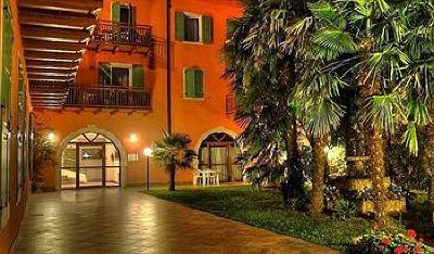 фото отеля Filanda Residence Hotel Riva del Garda