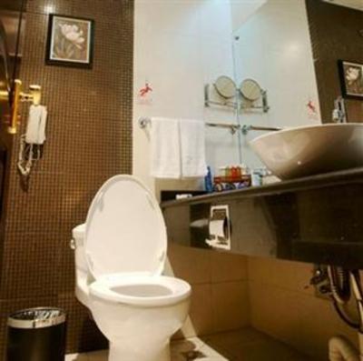 фото отеля Blue Whale Hotel