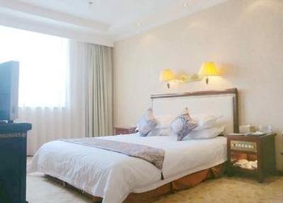 фото отеля Blue Whale Hotel
