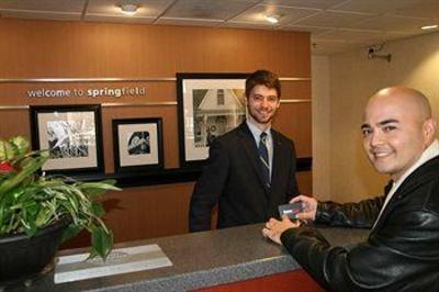 фото отеля Hampton Inn & Suites Springfield - Southwest