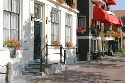 фото отеля Hotel Leeuwenbrug