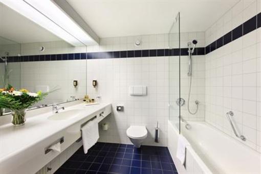 фото отеля Kavalier Hotel