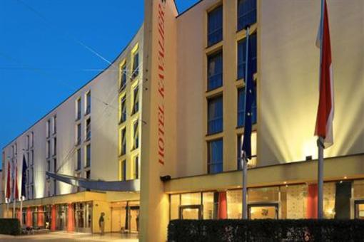 фото отеля Kavalier Hotel