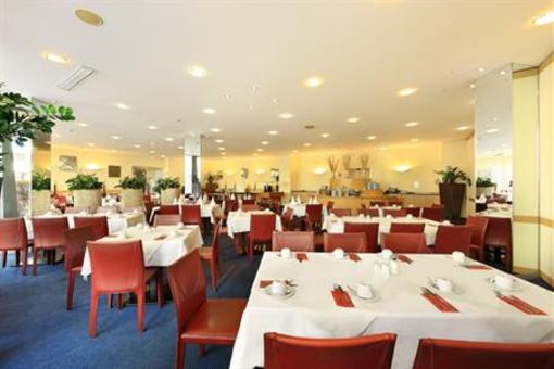 фото отеля Kavalier Hotel