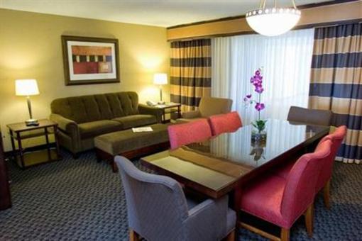 фото отеля Embassy Suites Hotel Chicago - Lombard / Oak Brook