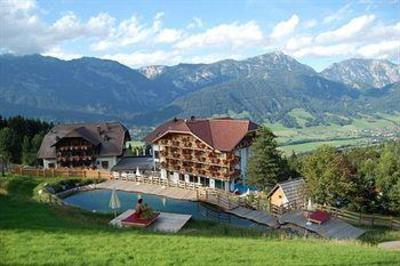 фото отеля Natur Und Wellness Hotel Höflehner Haus im Ennstal