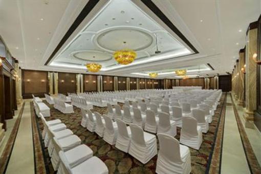 фото отеля MAYFAIR Lagoon