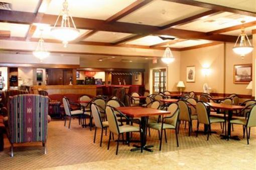 фото отеля Howard Johnson Inn & Suites - Toronto East