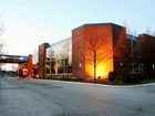 фото отеля Howard Johnson Inn & Suites - Toronto East