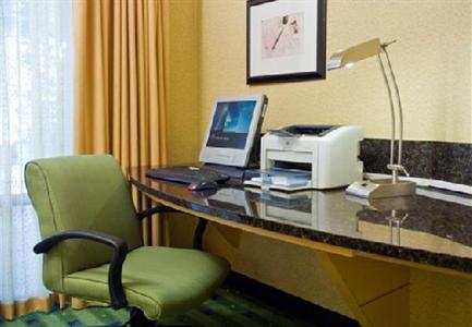 фото отеля SpringHill Suites Bakersfield