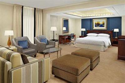 фото отеля Sheraton Skyline Hotel London