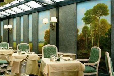 фото отеля Capitol World Class Hotel