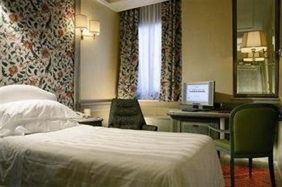 фото отеля Capitol World Class Hotel