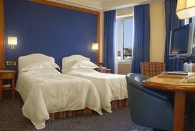 фото отеля Capitol World Class Hotel