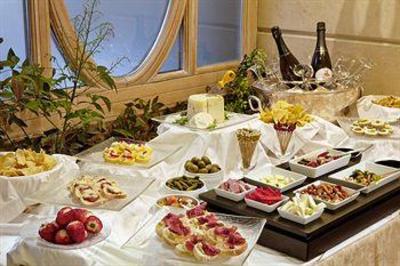 фото отеля Capitol World Class Hotel