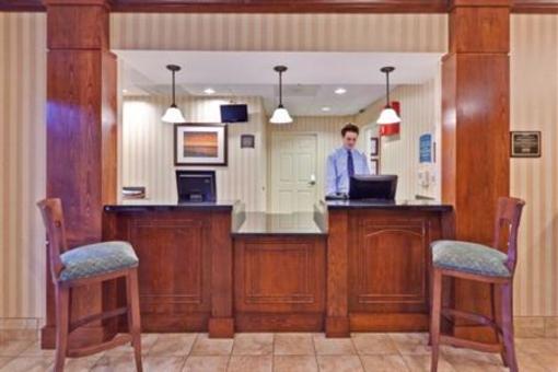 фото отеля Staybridge Suites Memphis - Poplar Ave East
