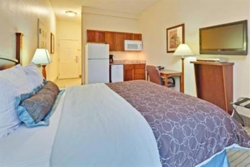 фото отеля Staybridge Suites Memphis - Poplar Ave East