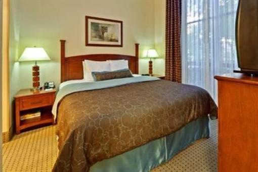 фото отеля Staybridge Suites Memphis - Poplar Ave East