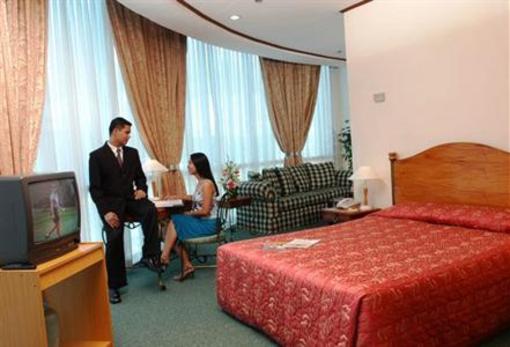 фото отеля Golden Peak Hotel & Suites Cebu