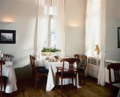 фото отеля Friedrich-Franz Palais Hotel
