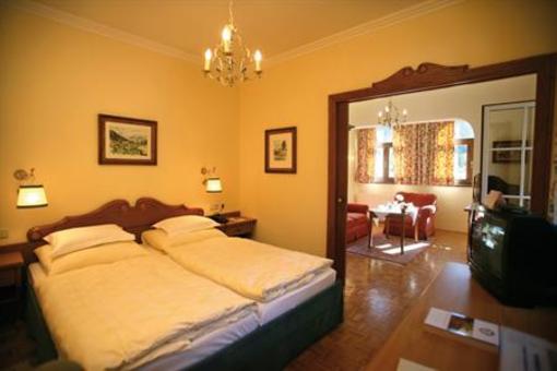 фото отеля Hoteldorf Gruner Baum