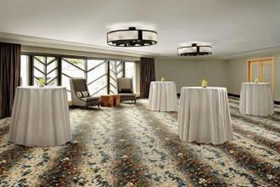 фото отеля The Westin Resort & Spa, Whistler