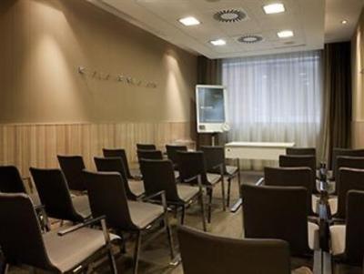 фото отеля Novotel Liverpool