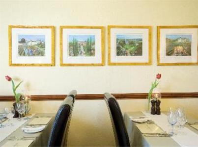 фото отеля The Wheatsheaf Restaurant With Rooms Swinton