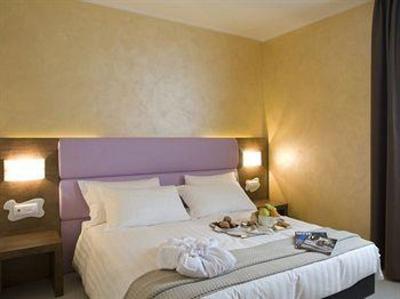 фото отеля Base Hotel To Work