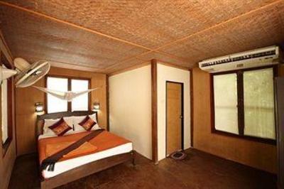 фото отеля Railay Phutawan Resort