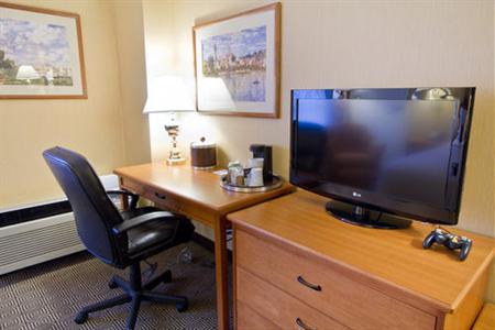 фото отеля Hampton Inn by Hilton Vancouver Airport