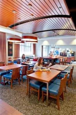 фото отеля Hampton Inn Portland Downtown - Waterfront