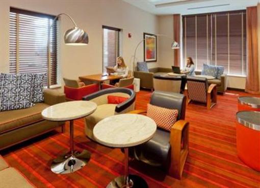 фото отеля Hampton Inn Portland Downtown - Waterfront