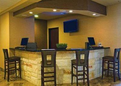 фото отеля Comfort Suites Arlington