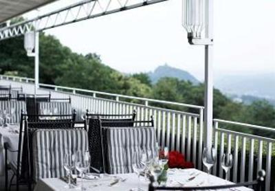 фото отеля Steigenberger Grandhotel Petersberg