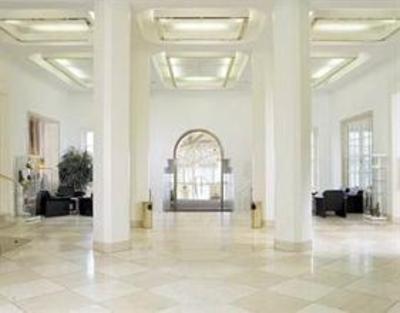 фото отеля Steigenberger Grandhotel Petersberg